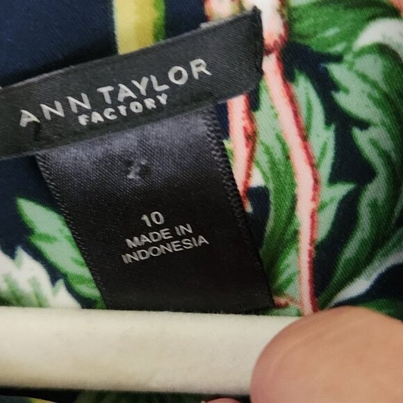 Ann Taylor Navy Crane Novelty Print Shift Dress Size 10 - Picture 6 of 7